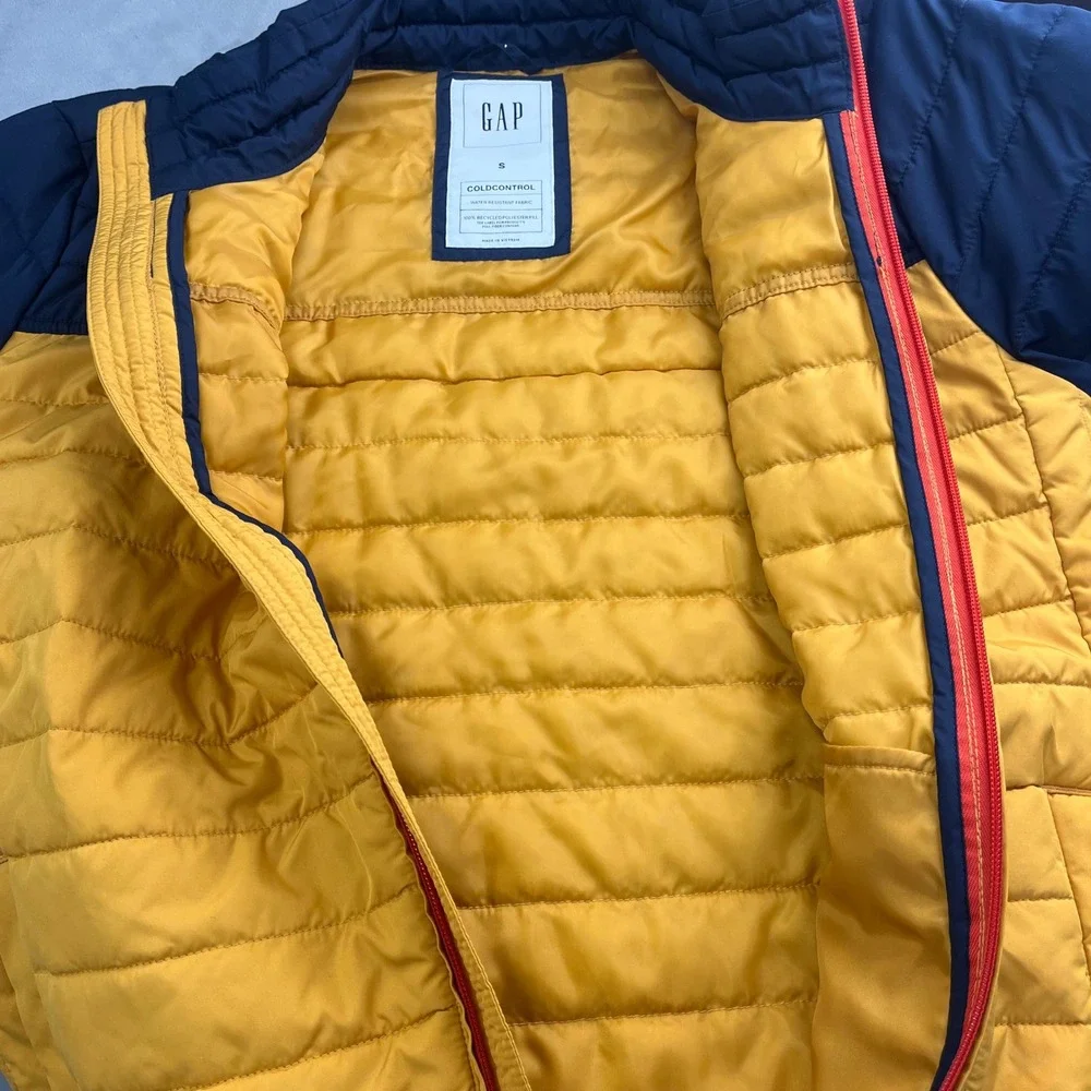 GAP Cold‎ Control Puffer Jacket Men's Size Small Navy Yellow Water Resistant